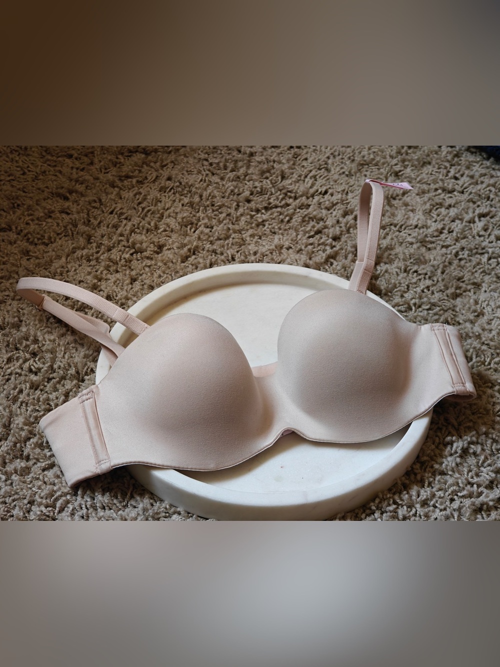 NWOT Victoria’s Secret Nude Strapless Convertible Bra